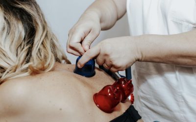 Coppettazione: una nuova prospettiva terapeutica presso Fisiomakbi a Prato